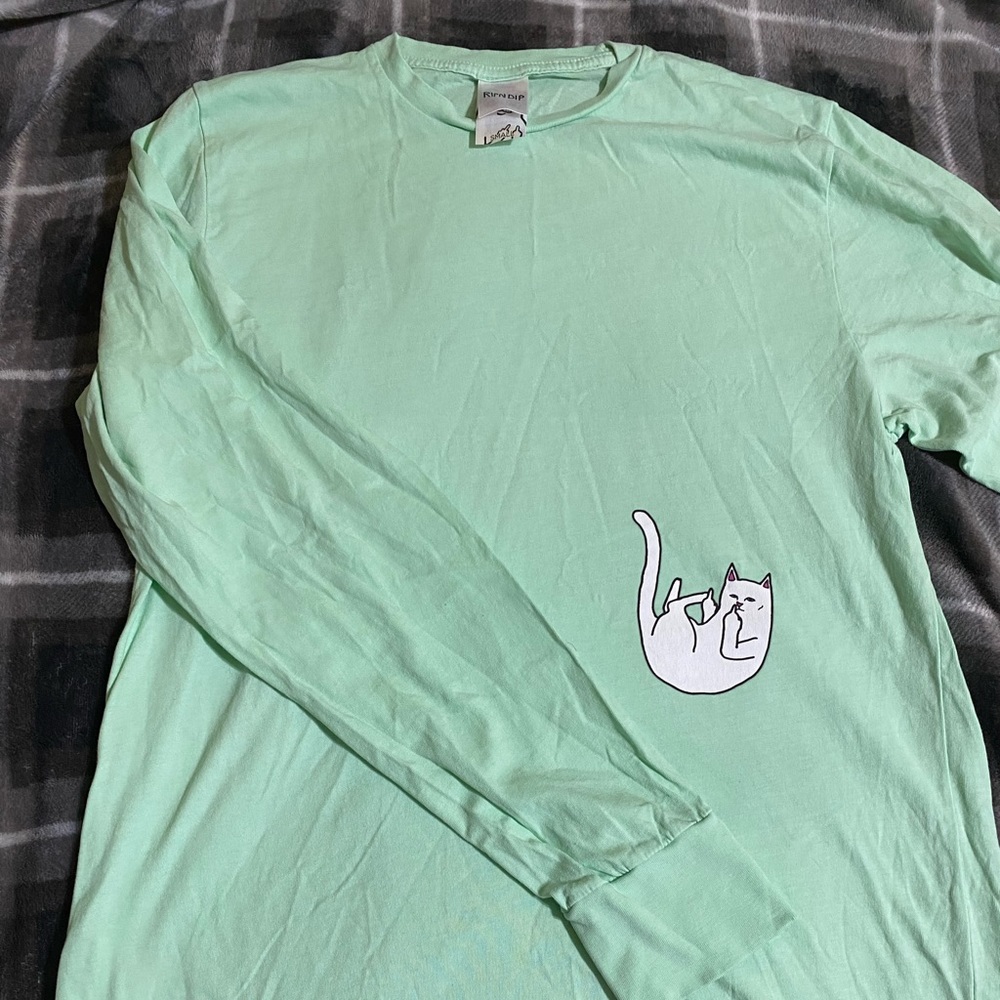 falling for nermal mint long sleeve, new w/o tags